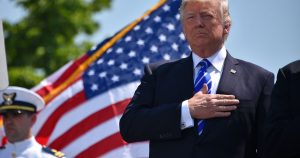 «Απίστευτο: Ο Ντόναλντ Τραμπ Ξοδεύει Μυθικά Ποσά για να Προσλάβει 1000 Τεχνολογικούς Ειδικούς!» «Απίστευτο: Ο Ντόναλντ Τραμπ Ξοδεύει Μυθικά Ποσά για να Προσλάβει 1000 Τεχνολογικούς Ειδικούς!»