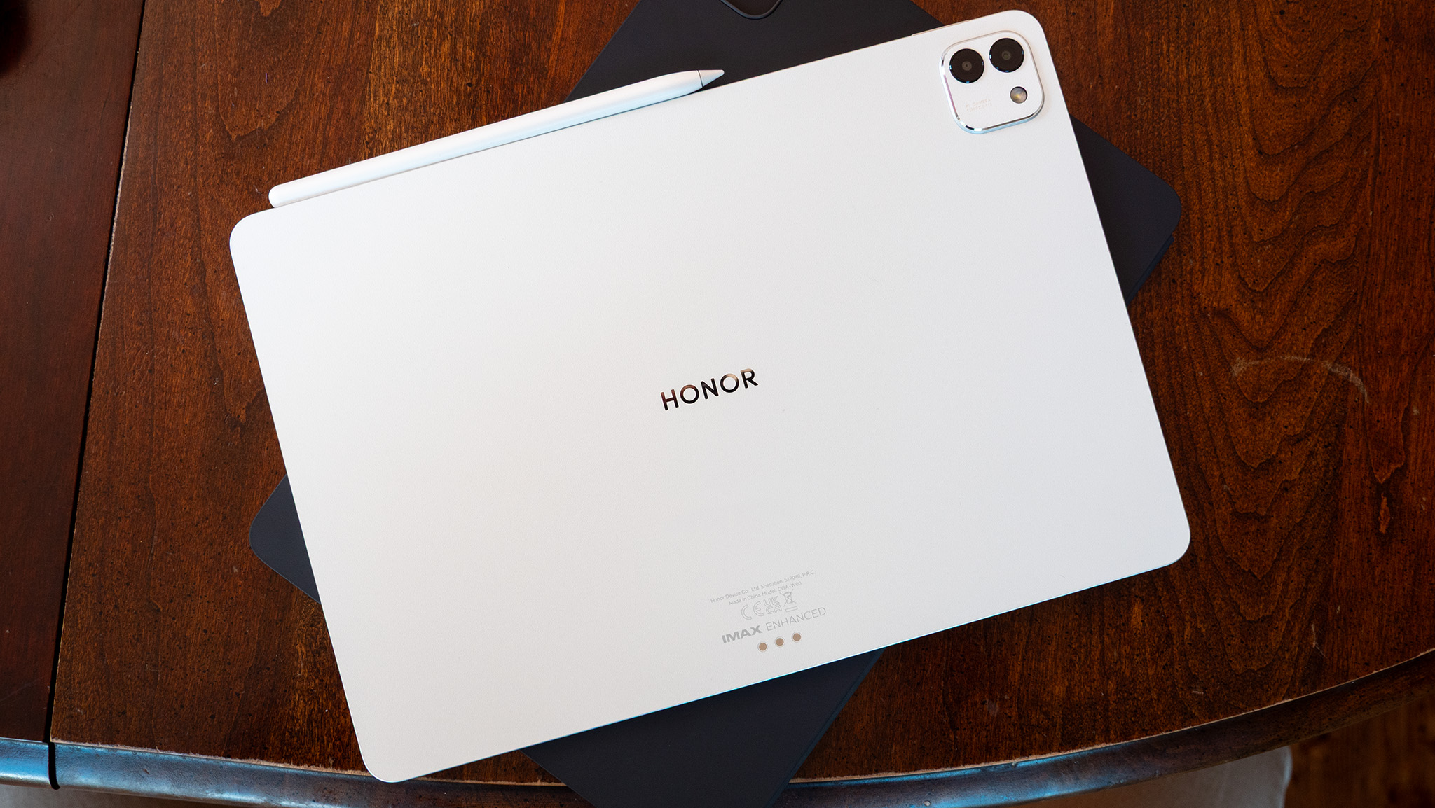 Το πίσω μέρος του Honor MagicPad 3