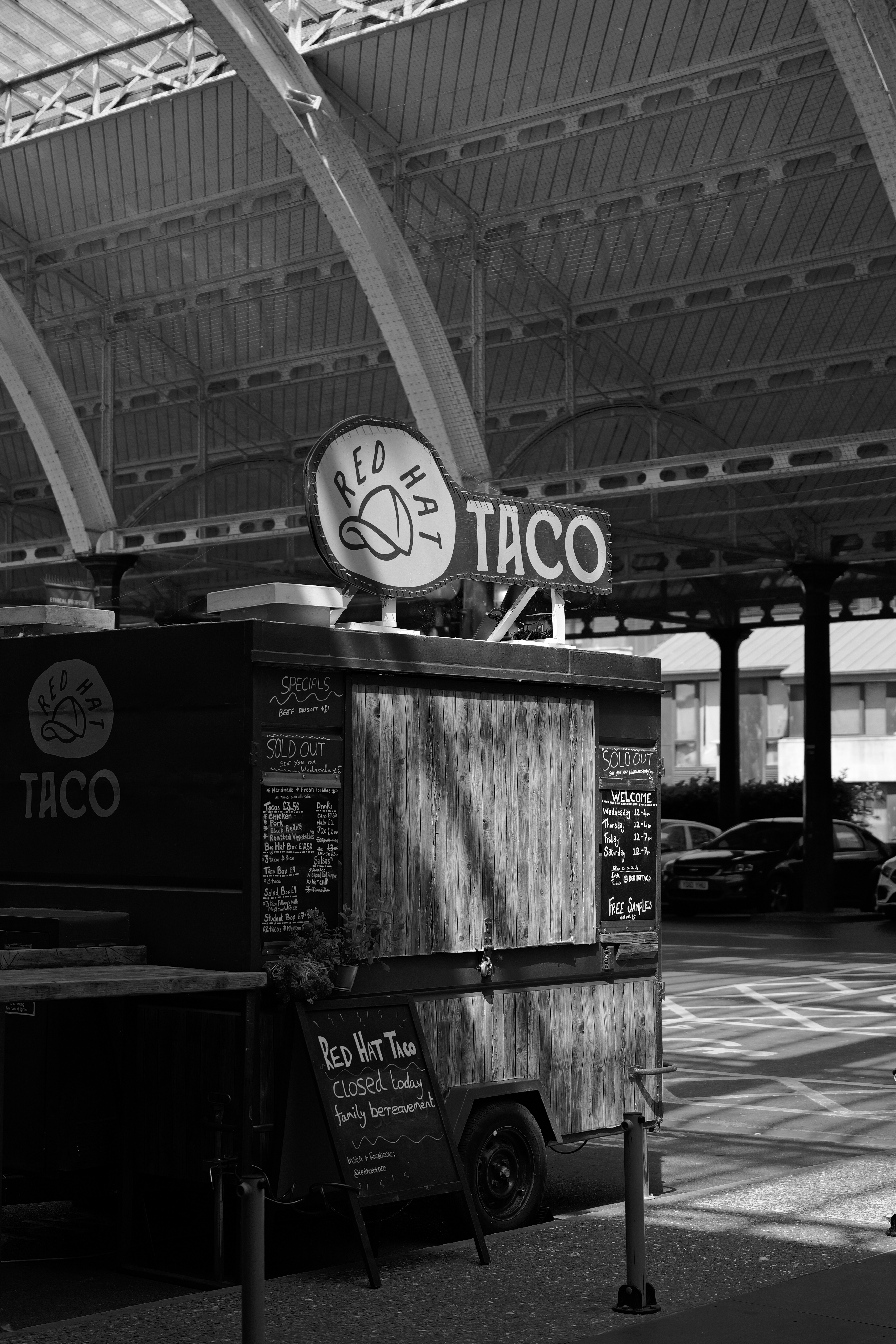 A photo of a taco truck taken on a Leica Q3 43 camera