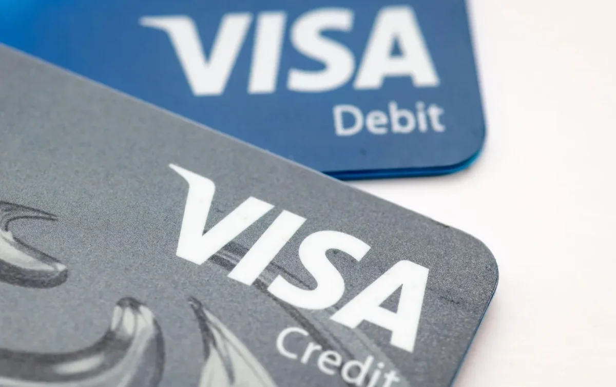 «Ανακαλύψτε τον Επαναστατικό Τρόπο Αγορών Online που Φέρνει η Visa – Δεν θα το Πιστεύετε!»