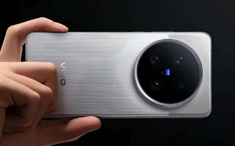 Vivo X300 Ultra: Αποκάλυψη για τη μπαταρία και την ημερομηνία κυκλοφορίας που θα σας εκπλήξει!