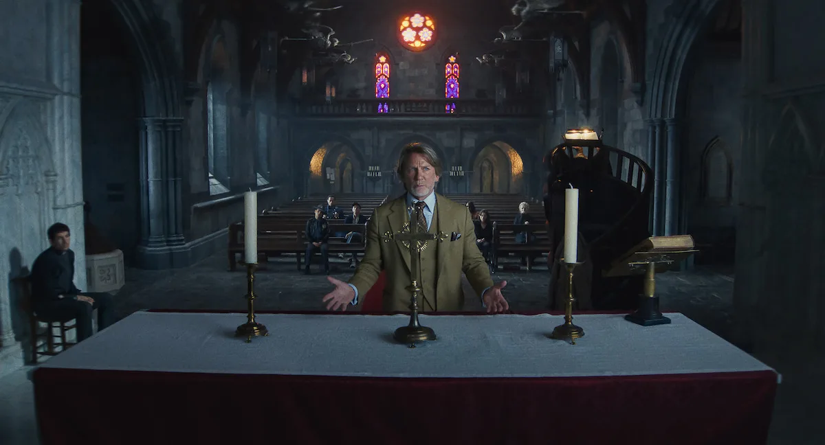 Ξυπνήστε Νεκρέ Άνθρωπε - Στα Μαχαίρια Review: Η Απίστευτη Ιστορία του Knives Out που Θα σας Σαγηνεύσει!