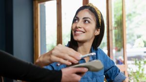 Ανακαλύψτε το Επα Revolution των Πληρωμών με την IRIS Payments της Worldline Greece!