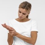 «Σύνδρομο Καρπιαίου Σωλήνα: Η Άσκηση Είναι η Μυστική Λύση ή Μάταιη Προσπάθεια;»