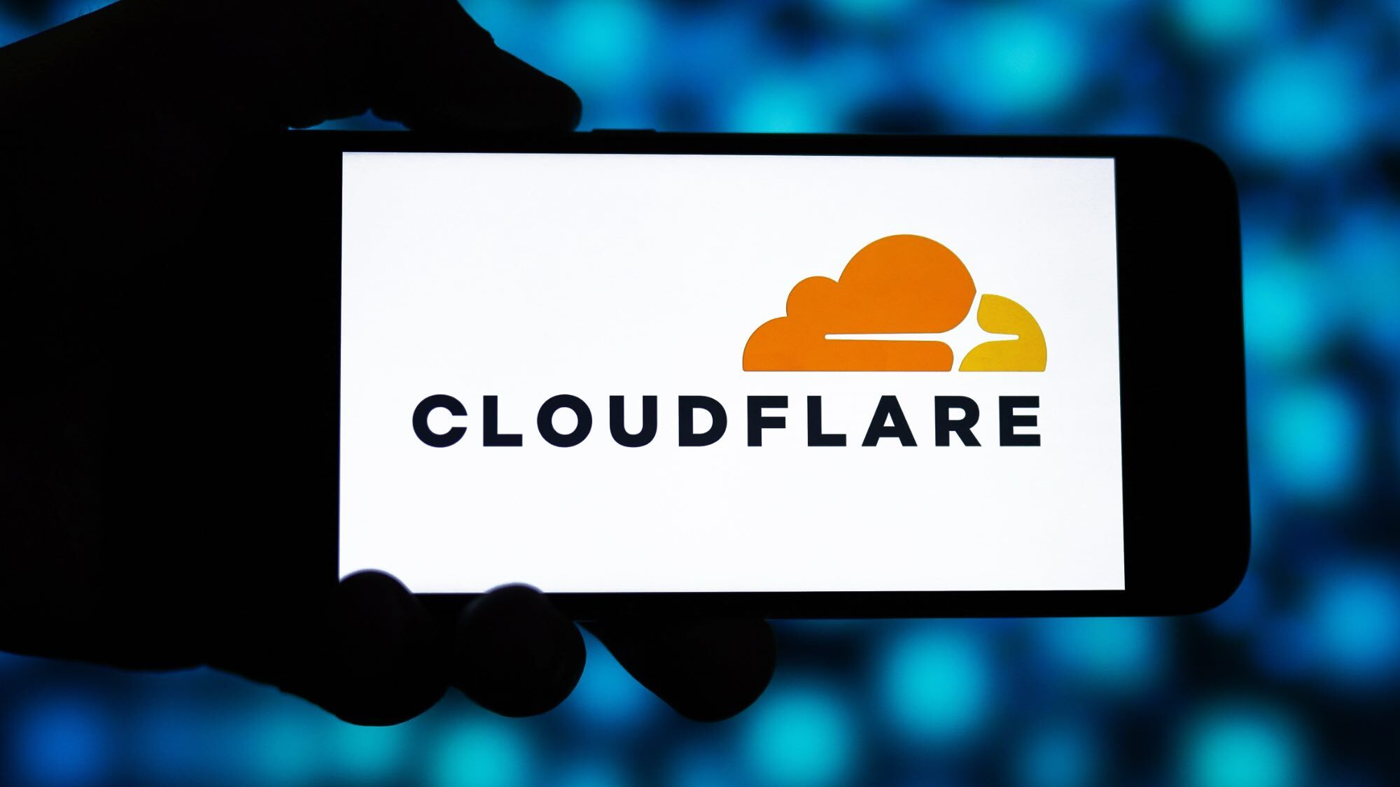 Cloudflare στο τηλέφωνο