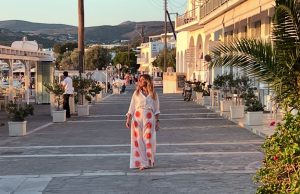 «Ανακαλύψτε τα Μυστικά της Πάρου: Όλα όσα Αξίζουν με την Ίνα Ταράντου – » «Ανακαλύψτε τα Μυστικά της Πάρου: Όλα όσα Αξίζουν με την Ίνα Ταράντου - »