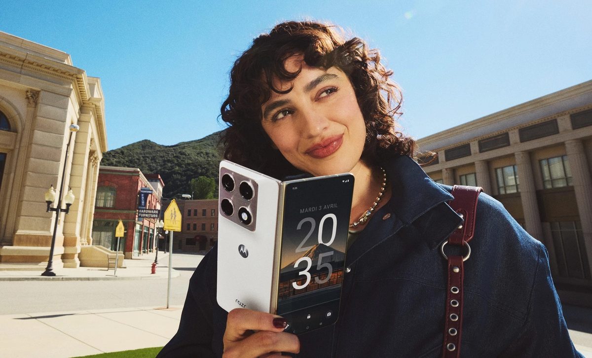Η Motorola αποκαλύπτει το Razr Fold Side-αναδιπλούμενο στην CES 2026
