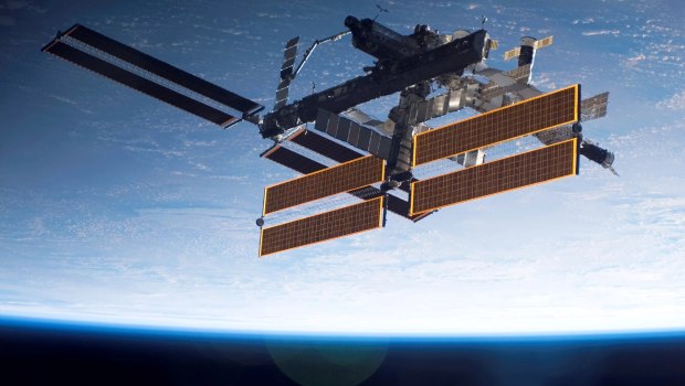 «Συναγερμός στον Διαστημικό Σταθμό: Μυστικό ιατρικό ζήτημα που αναγκάζει την NASA να σκεφτεί επείγουσα επιστροφή του πληρώματος!»