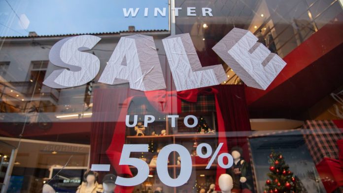 «Συναγερμός στον Εμπορικό Σύλλογο Αθηνών: Ανατρεπτικές αλλαγές στις εκπτώσεις που δεν πρέπει να χάσετε!»