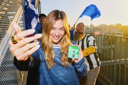 Το Motorola Razr 2025 αποκτά πράσινη βαφή για το Παγκόσμιο Κύπελλο FIFA 2026