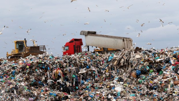 «Ανατροπή στην Αττική: Νέα επέκταση στον ΧΥΤΑ Φυλής για να σωθεί η πρωτεύουσα από τη σκουπιδοκαταιγίδα!»