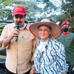 «Σίλια Φλόρες: Η Ηρωίδα Μαχήτρια της Βενεζουέλας που Αλλάζει τα Δεδομένα στη Διεθνή Σύγκρουση!»