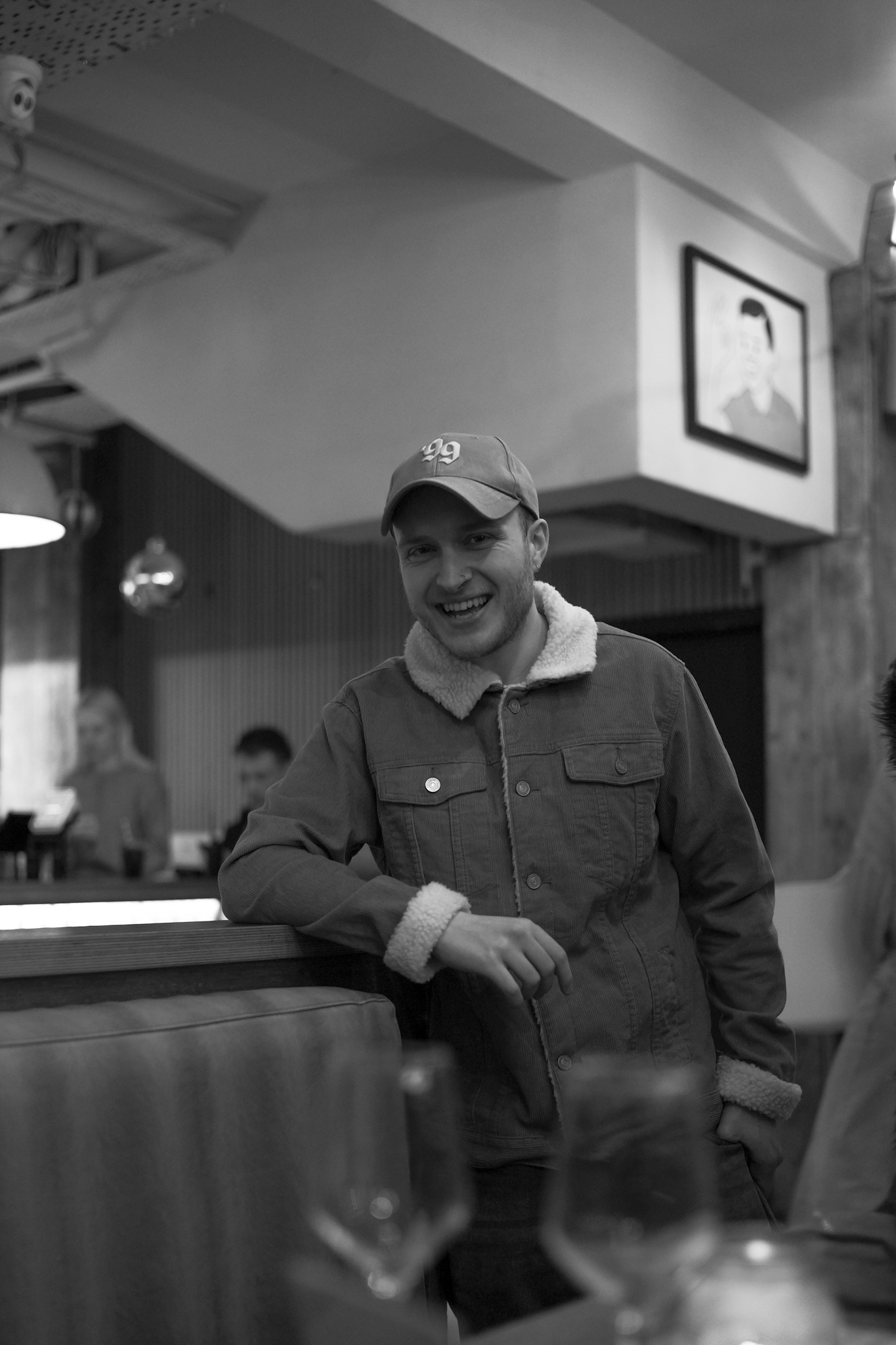 Μια φωτογραφία που τραβήχτηκε σε μια ψηφιακή φωτογραφική μηχανή σε στιλ αποστασιόμετρου Leica M EV1