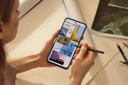 Το NXTPAPER 70 Pro της TCL είναι ένα τηλέφωνο Android φιλικό προς τα μάτια με ματ οθόνη που μοιάζει με χαρτί