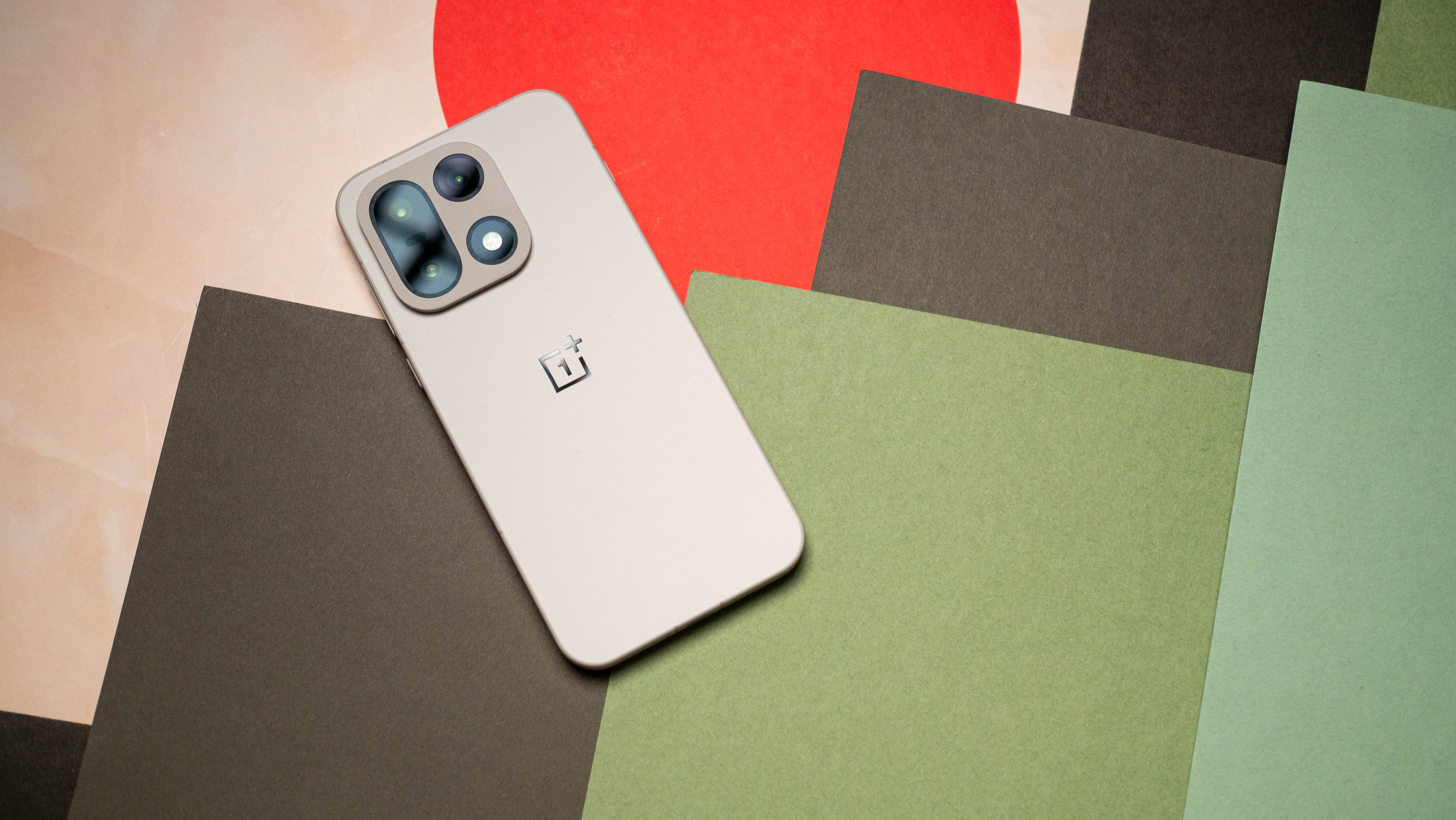 Δοκιμή OnePlus 15 στο Android Central