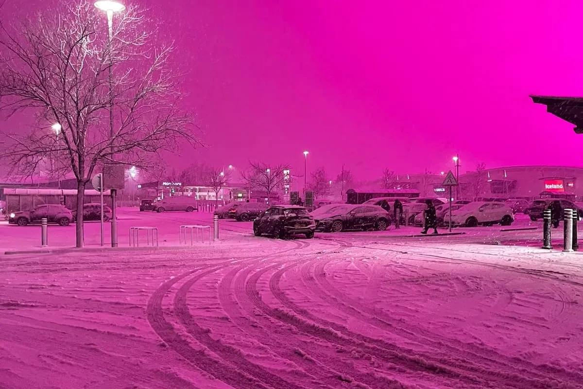 Ροζ ουρανός στο Μπέρμιγχαμ