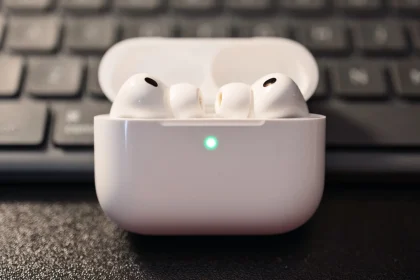 AirPods Pro 3: Η Νέα Επανάσταση με IR Κάμερες και Τεχνητή Νοημοσύνη Είναι Έτοιμη να σας Καταπλήξει!