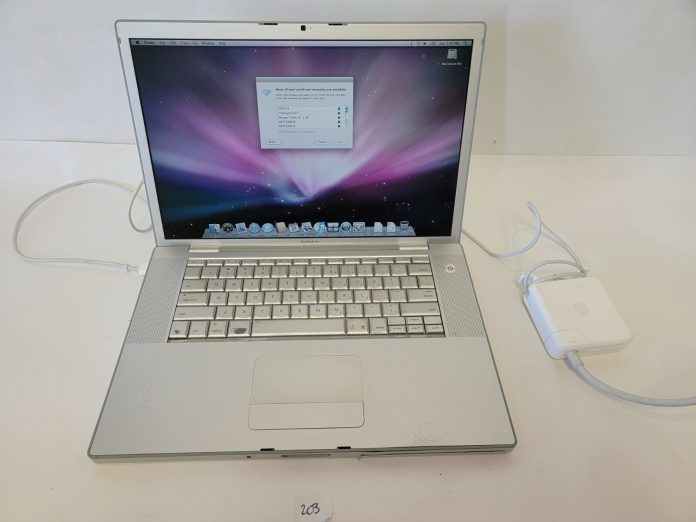 Το πρωτότυπο MacBook Pro της Apple εισέρχεται στην τρίτη δεκαετία του σήμερα