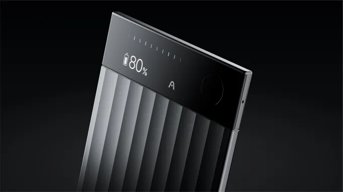 Το Plaud Note Pro είναι μια εξαιρετική συσκευή εγγραφής με τεχνητή νοημοσύνη που την κουβαλάω παντού