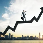 Τι ωθεί τα εισοδήματα προς τα πάνω και τα τραβάει προς τα κάτω