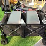 Αυτό το ηλεκτρικό καροτσάκι κάμπινγκ της CES 2026 θα σας αφήσει άφωνους με την ταχύτητά του!