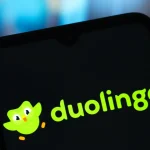 «Σοκ! Το Duolingo κατηγορείται για παραβίαση των κανόνων της Apple στο iPhone!»