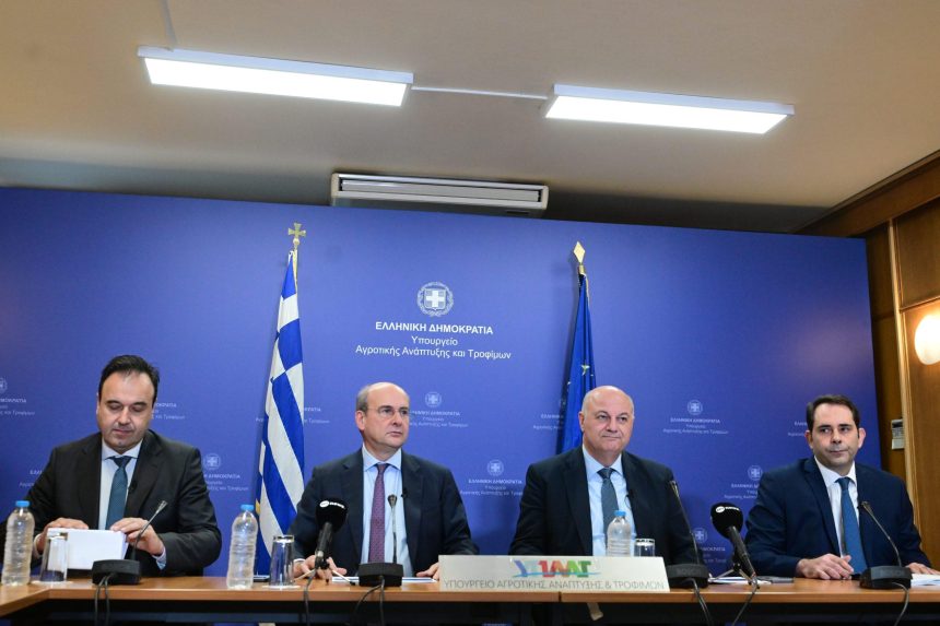 «Σοκ! Αγρότες: Μην το χάσετε! Δείτε LIVE όλες τις καταιγιστικές κυβερνητικές ανακοινώσεις!»