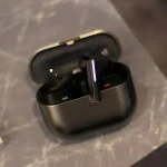 Το Galaxy Buds 4 Pro μπορεί να είναι διαθέσιμο σε ένα νέο funky χρώμα