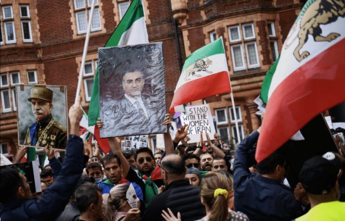 Ιράν: Η Μεταμόρφωση της Μέσης Ανατολής - Μην Χάσετε αυτή την Ιστορική Στιγμή!