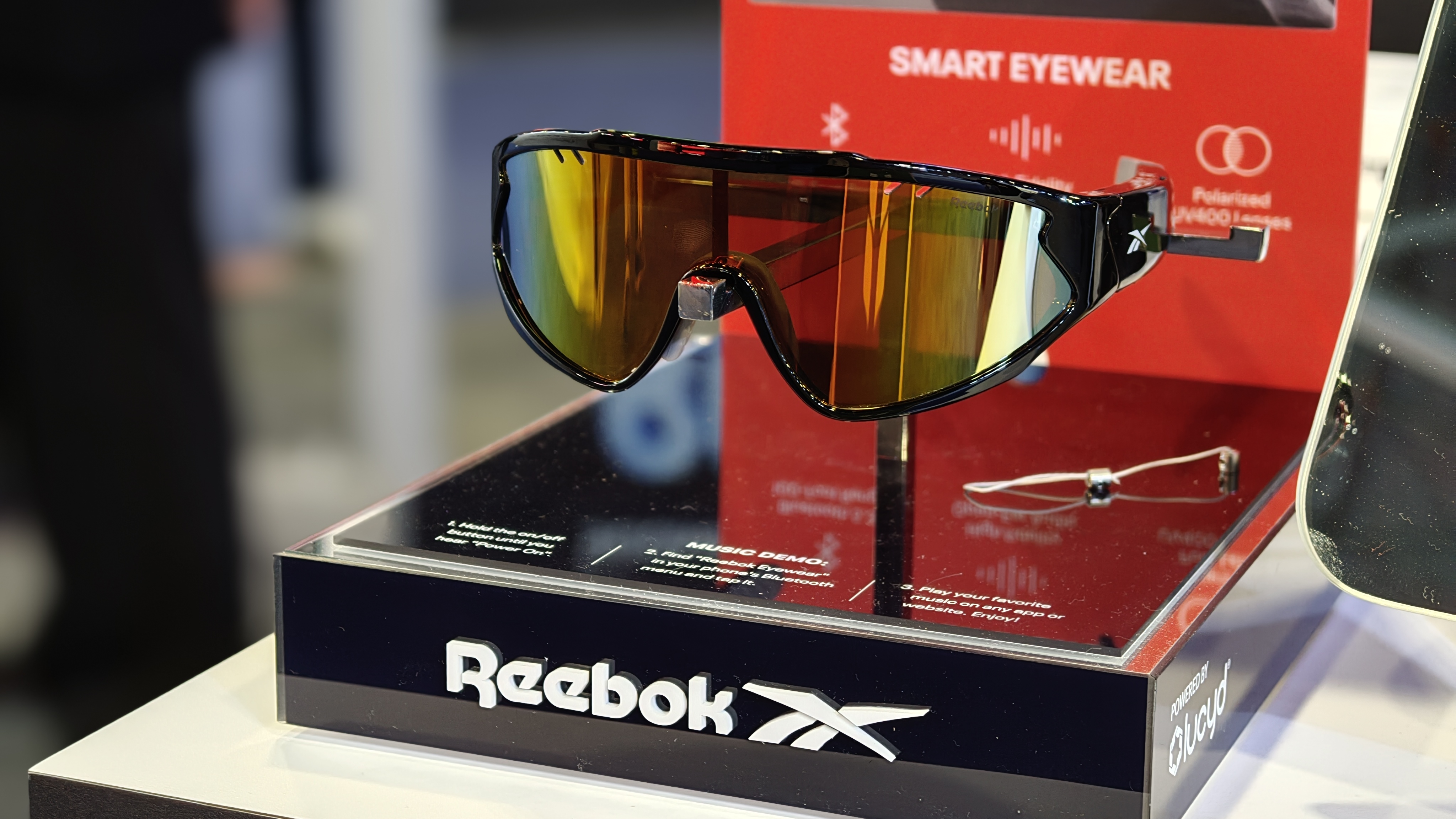 Έξυπνα γυαλιά Reebok