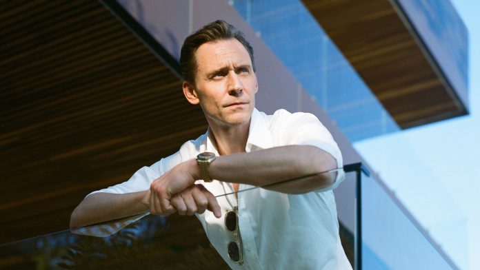 «Ανατροπή μετά από 10 Χρόνια: Η 2η Σεζόν του «The Night Manager» Είναι Μια Κατασκοπευτική Εμπειρία που Δεν Πρέπει να Χάσετε!»