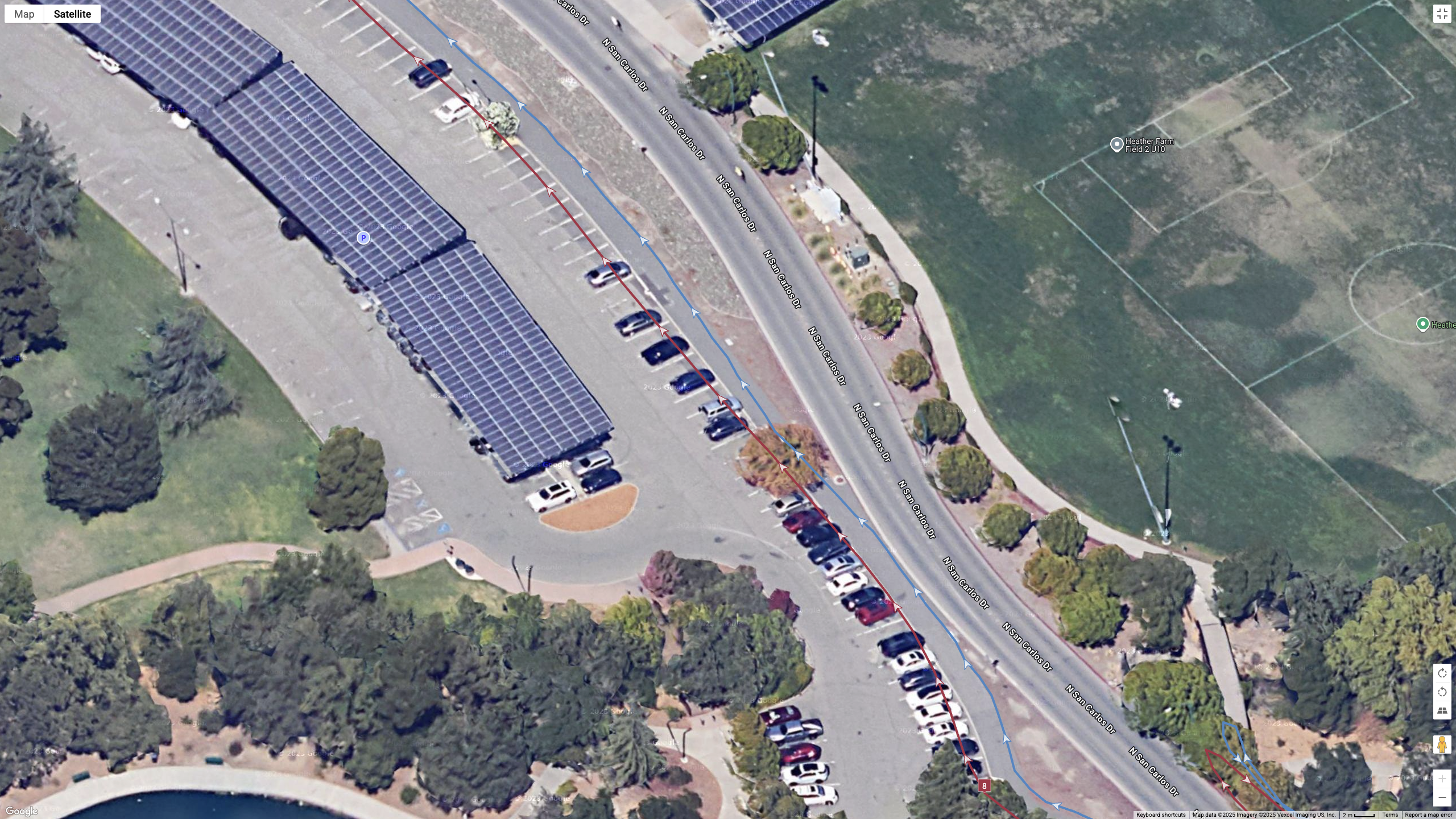 GPS satellite map showing how the COROS NOMAD (red line) and Garmin Forerunner 970 (blue line) compare for GPS accuracy during a run.