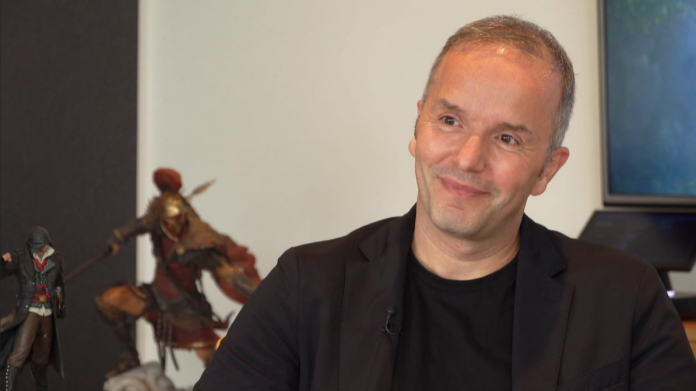 Το πρώην αφεντικό του Assassin's Creed μήνυσε την Ubisoft για 1,3 εκατομμύρια δολάρια μετά την υποτιθέμενη 