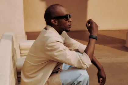 Η Meta διακόπτει τη διεθνή επέκταση των γυαλιών Ray-Ban Display