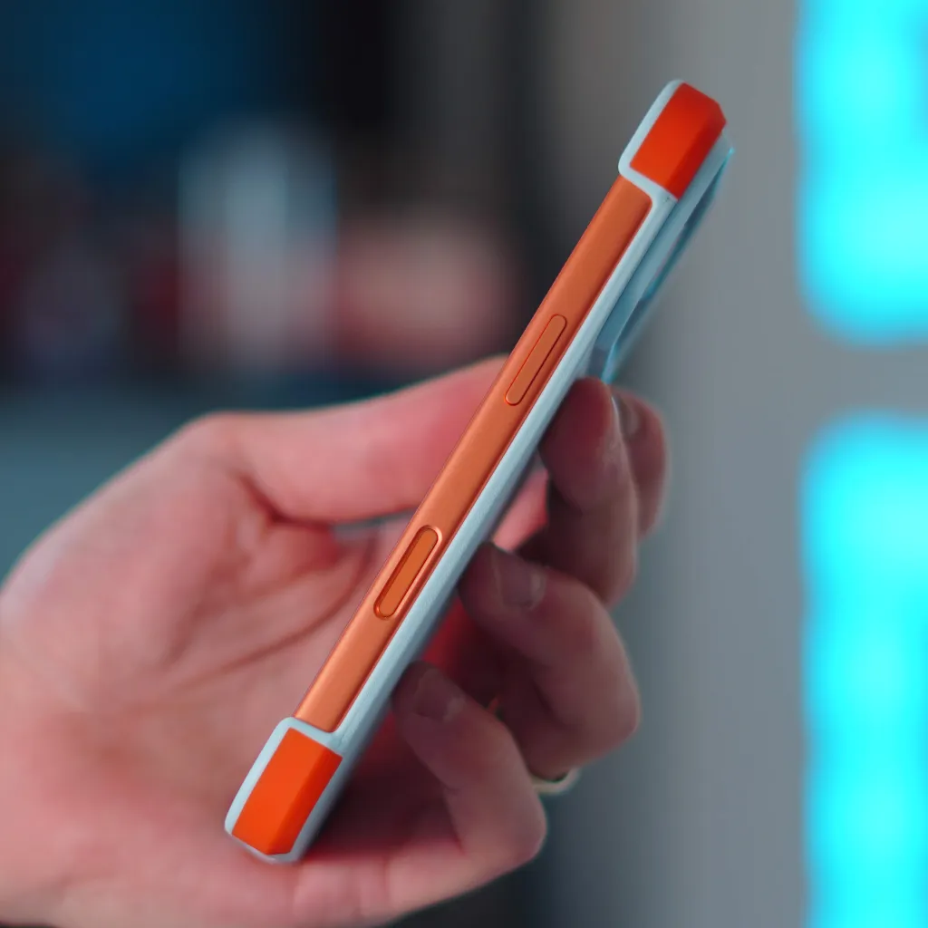 Αυτή η θήκη κάνει το iPhone σας να αισθάνεται χωρίς θήκη [Hands-on]