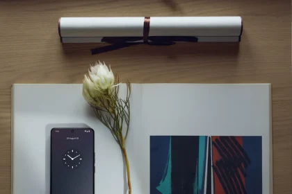 Η Punkt επιστρέφει για να σας ΚΑΝΕΙ να ερωτευτείτε το minimal smartphone MC03!