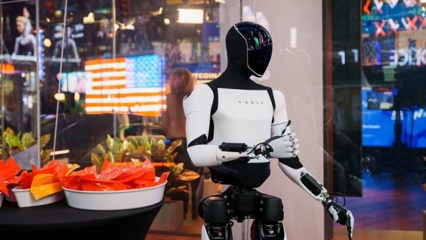 Μασκ vs Κίνα: Ποιος θα Κυριαρχήσει στο Μέλλον των Ρομπότ;