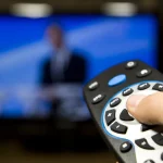 Λίγη τηλεόραση μετά από μια κουραστική μέρα κάνει καλό στον εγκέφαλό σας