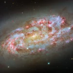 Το Hubble καταγράφει έναν θυελλώδη σπειροειδή γαλαξία στο Starburst Overdrive