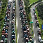 «Συναγερμός στον Άρειο Πάγο: Η Χαμός με τα Αγροτικά Μπλόκα και η Έκτακτη Παρέμβαση του Εισαγγελέα!»