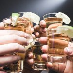 «Απίστευτο αλλά Αληθινό: Ένα μόνο ποτό καθημερινά μπορεί να εκτοξεύσει τον κίνδυνο καρκίνου του στόματος!»