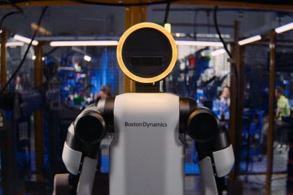 «Ανακαλύψτε το νέο ανθρωποειδές Atlas: Πώς ξεπερνά τον άνθρωπο! [Video]»