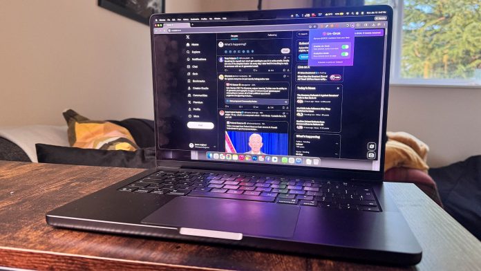 «Αν ο Grok συνεχίζει να σου μιλάει στο χρονολόγιο του X, αυτή η επαναστατική επέκταση Chrome θα το τερματίσει μια για πάντα!»