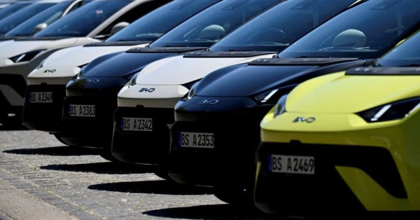 «Η BYD Ανατρέπει την Tesla και Καταλαμβάνει την Κορυφή στον Τομέα των Ηλεκτρικών Αυτοκινήτων για το 2025!»