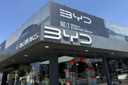 «Η BYD Είναι Έτοιμη να Σκίσει την Tesla και να Κατακτήσει την Πρώτη Θέση στις Παγκόσμιες Πωλήσεις Ηλεκτρικών Αυτοκινήτων!»