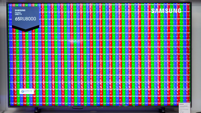Οθόνη τηλεόρασης Samsung που δείχνει ευθυγράμμιση VA