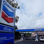 Σοκαριστική Άνοδος 8% για τη Chevron: Ανατροπή στις Αγορές!