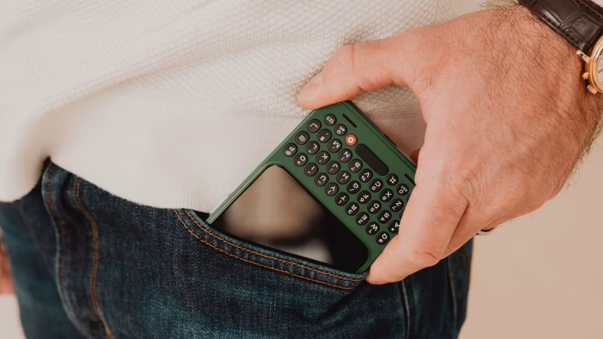 Η μεγάλη τεχνολογία είναι στάσιμη και το 2026 είναι η καλύτερη ευκαιρία μας να εγκαταλείψουμε τους γίγαντες της κινητής τηλεφωνίας