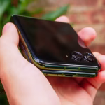 Αν χρειάζεστε ένα αναδιπλούμενο τηλέφωνο φθηνά, δεν θα βρείτε τίποτα καλύτερο