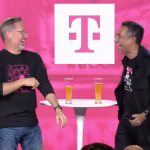 Το νέο έτος σημαίνει νέες χρεώσεις για τους πελάτες της T-Mobile